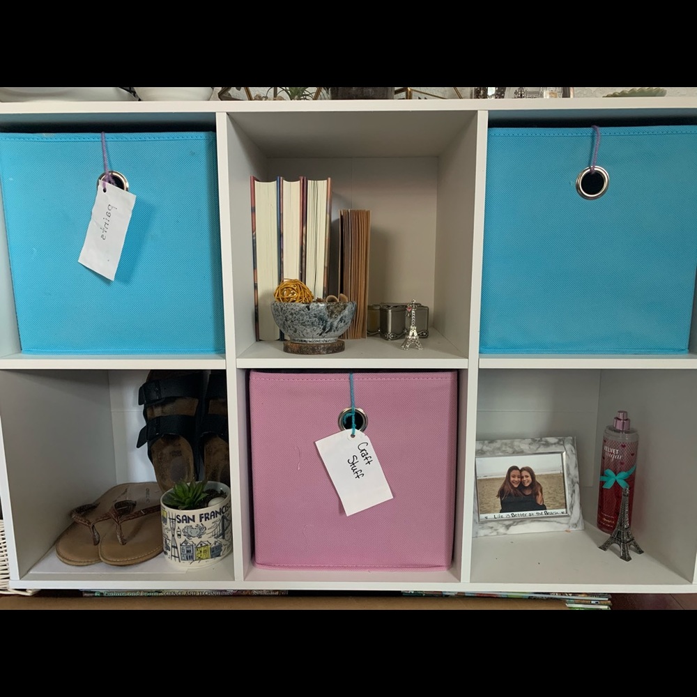 Pink and blue storage cubes.